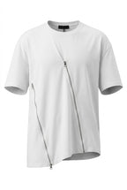 White T-shirt with zipper detail