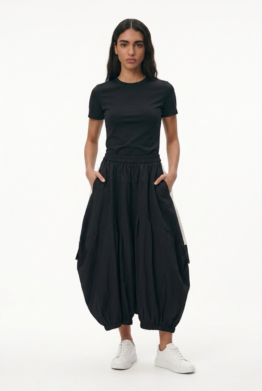 Black Cropped Balloon Pants