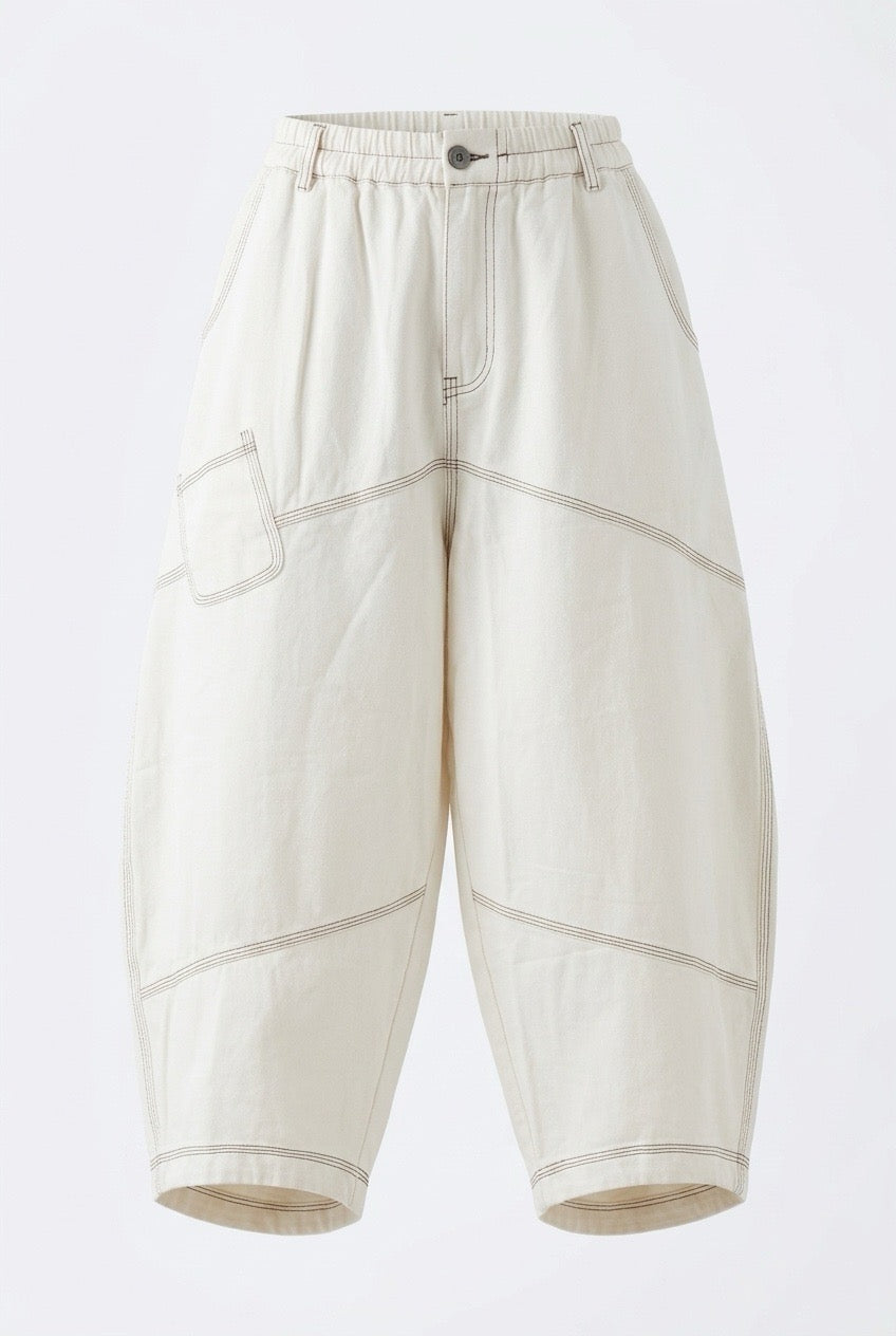 Off-white Structured Cropped Denim Pants with Buckle Waist