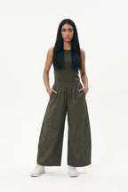 Khaki cropped Wide-Leg Pants with Floral Appliqué